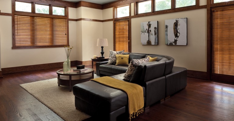 San Antonio hardwood floor and blinds